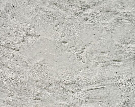 Co jest lepsze farby czy kredki do twarzy?