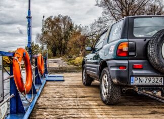 Jak przewozić 2 miesięczne dziecko w samochodzie? Jak przewozić 2 miesięczne dziecko w samochodzie?