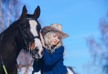 Dlaczego lepiej wozić dziecko tyłem do kierunku jazdy? Dlaczego lepiej wozić dziecko tyłem do kierunku jazdy?