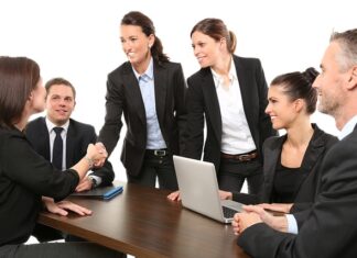 Jak wybrać garnitur?