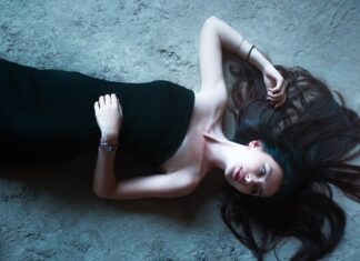 Kto kłamie gra po polsku?