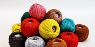 Jak szyć nićmi elastycznymi?