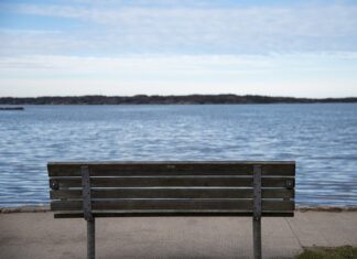 Kiedy można podnieść oparcie w gondoli?