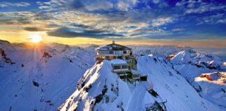 Od jakiego wieku stacja grawitacja?