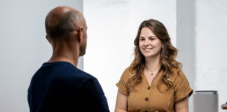 Jak wyregulować aparat słuchowy